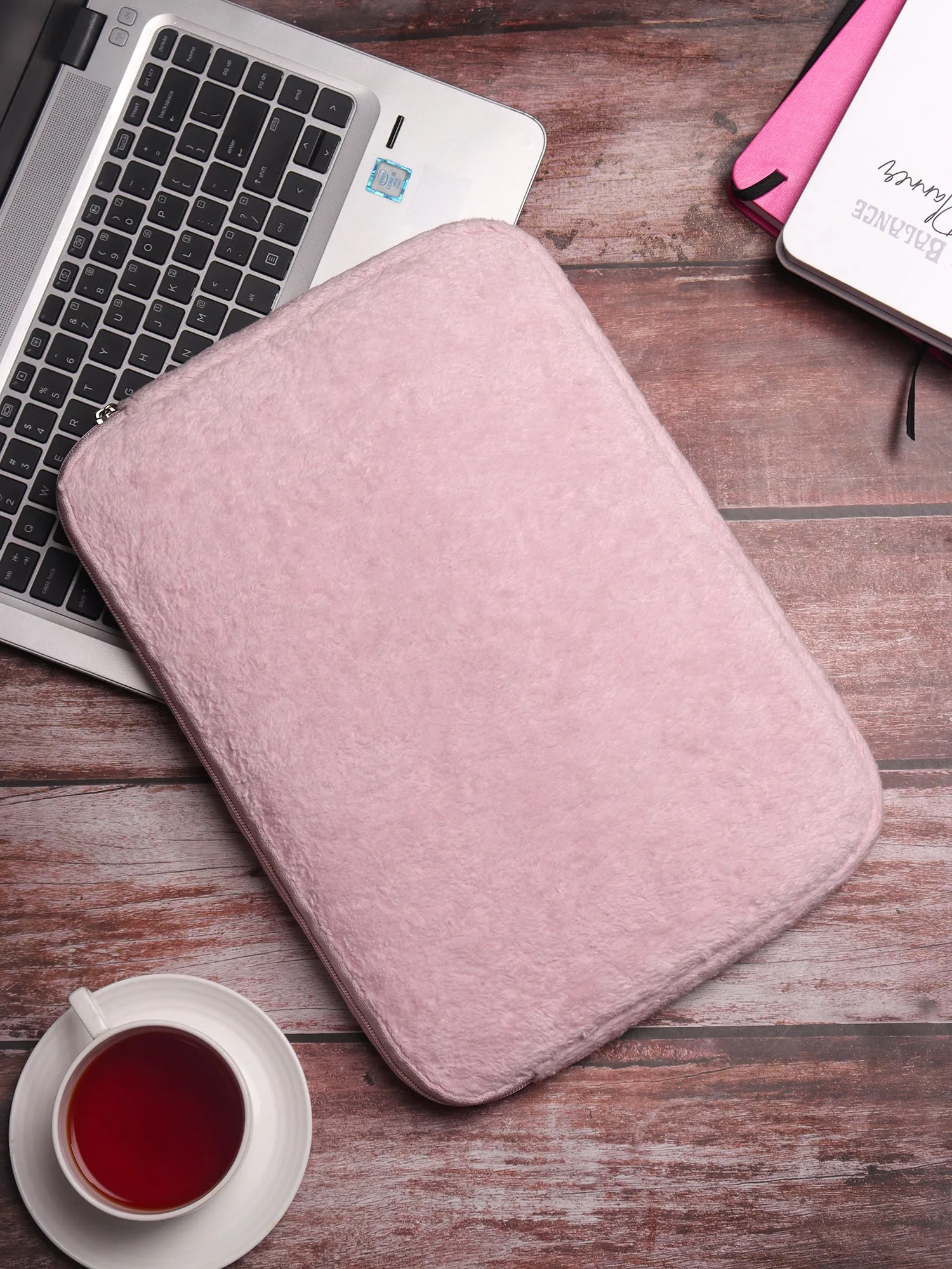 Berrylush Women Solid Pink Fabric Padded Regular Laptop Sleeve