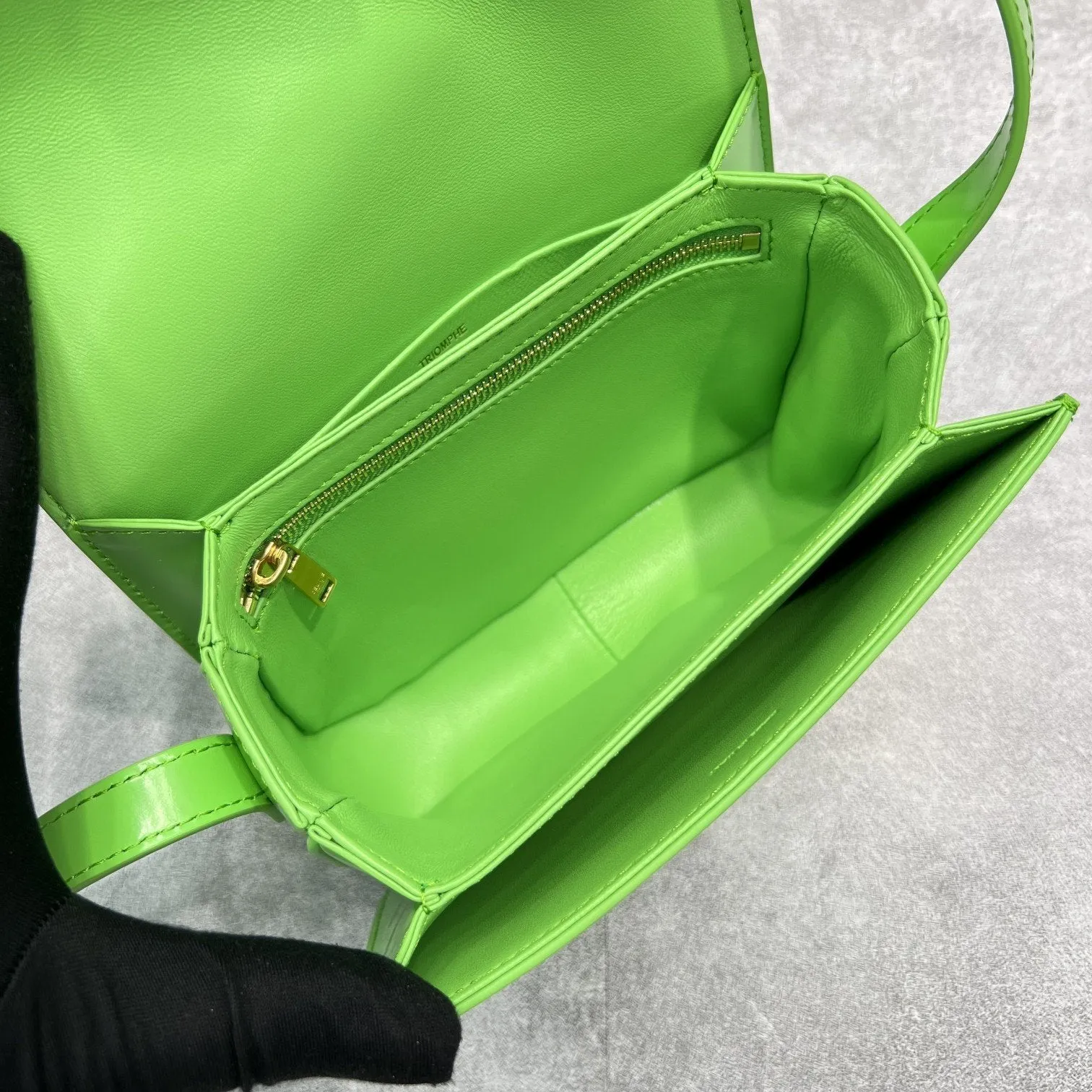 CE Mini Classique Cuir Triomphe Bag Green For Women 7.1in/18cm