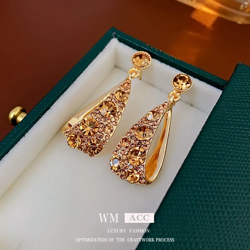 Luxurious Droplet Geometric Alloy Electroplating Earrings