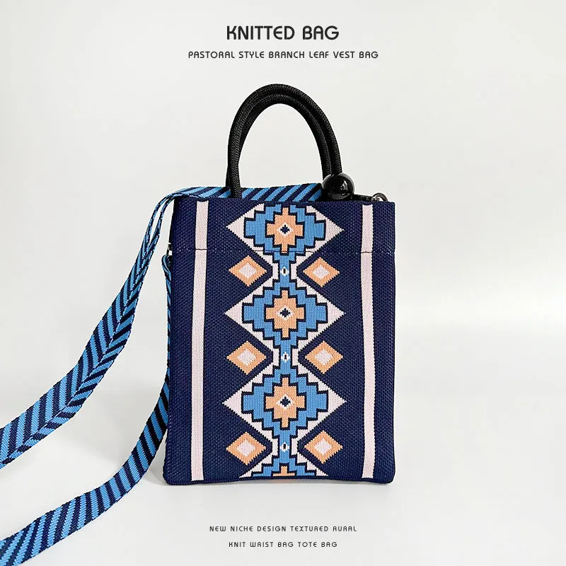 Luxurious patterned shoulder and crossbody knitted bag