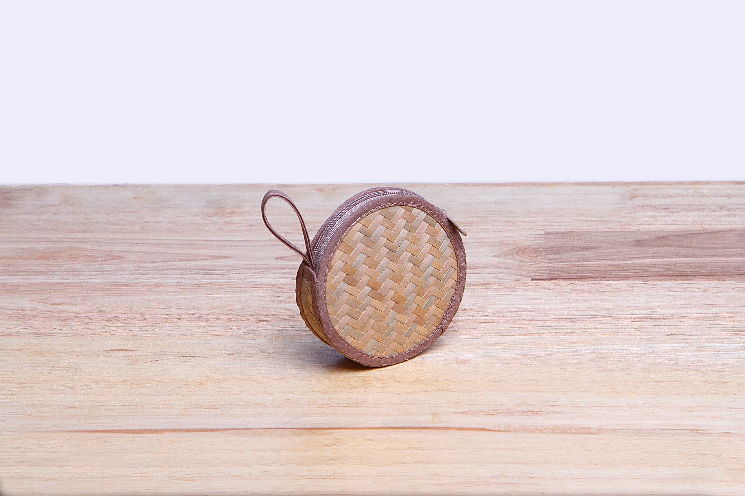 Nattira - Coin Reed-woven Bag