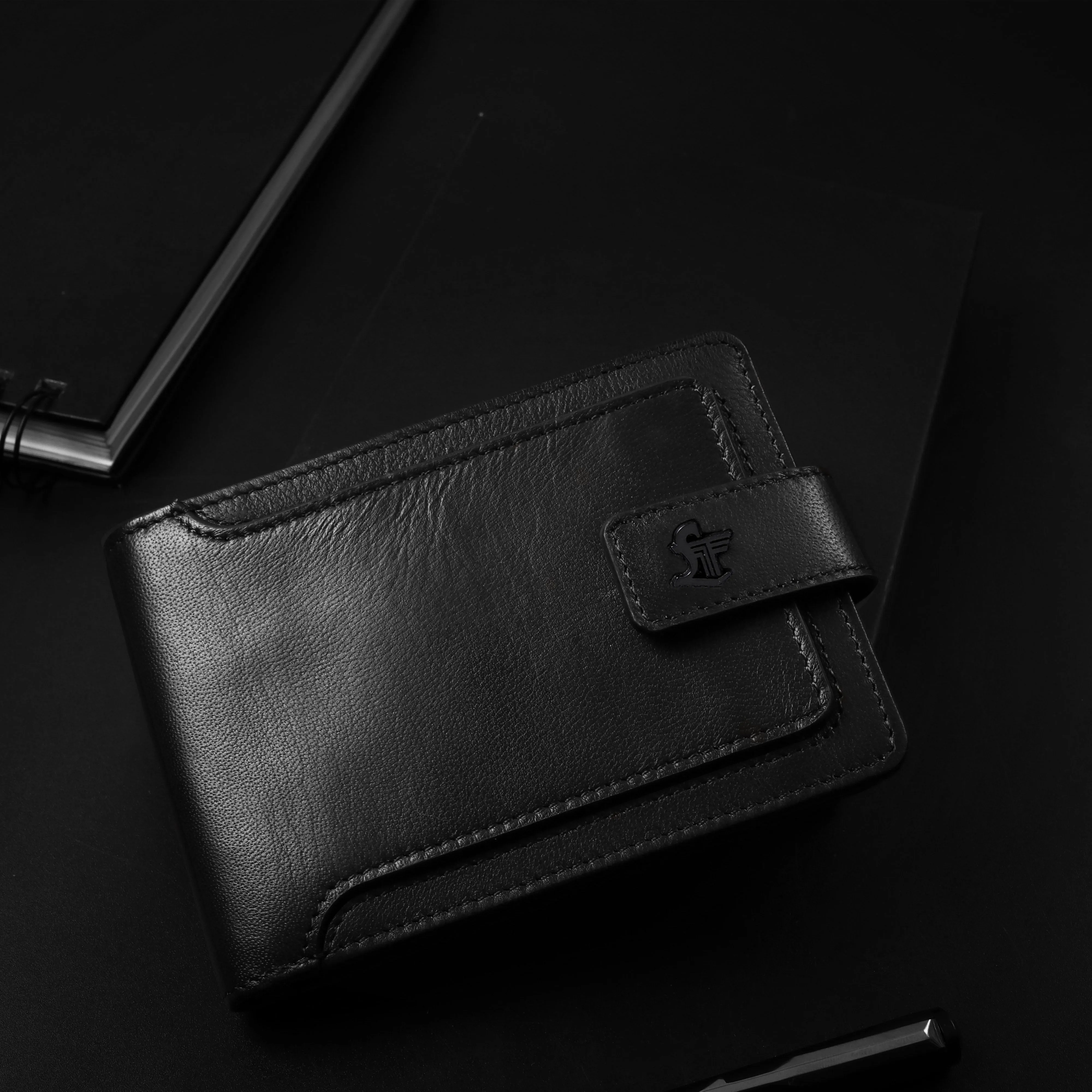 Ricardo Bifold | Premium Leather Wallet for Men | 100% Genuine Leather | Color: Brown & Black