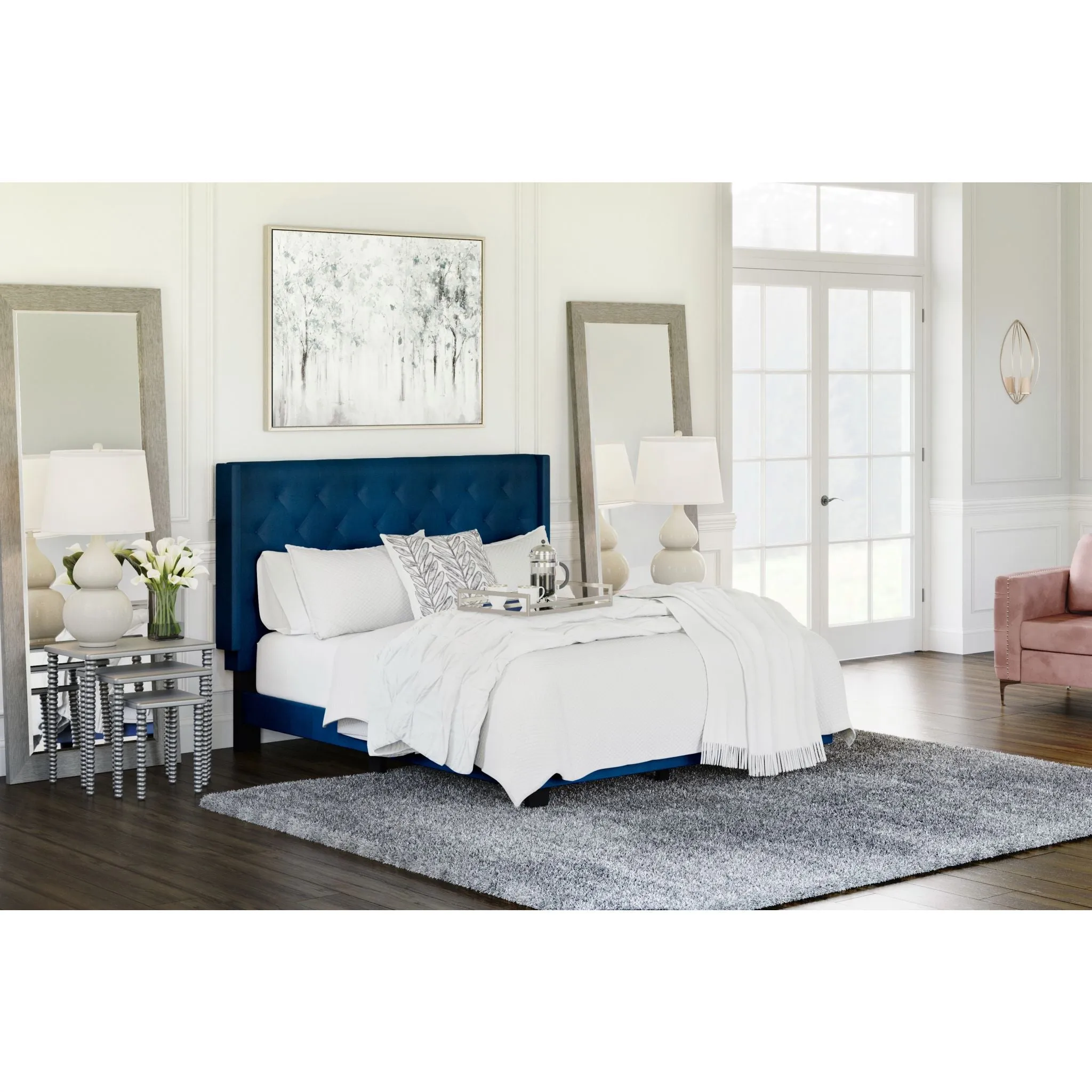 Vintasso Upholstered Queen Bed